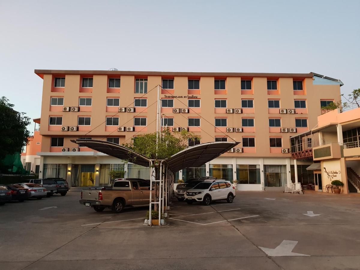 K.S.Pavilion Hotel 呵叻 外观 照片